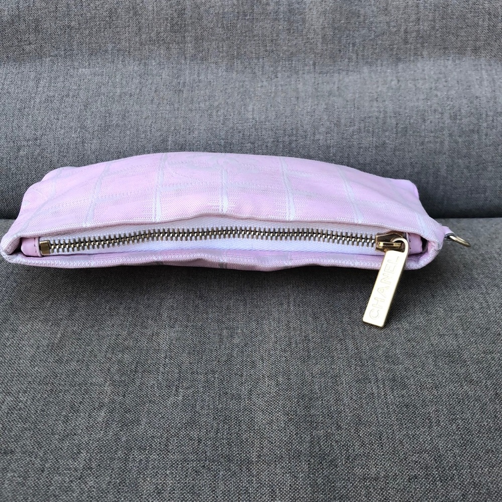 CHANEL New Travel Line Pink Pochette - Picture 6 of 17